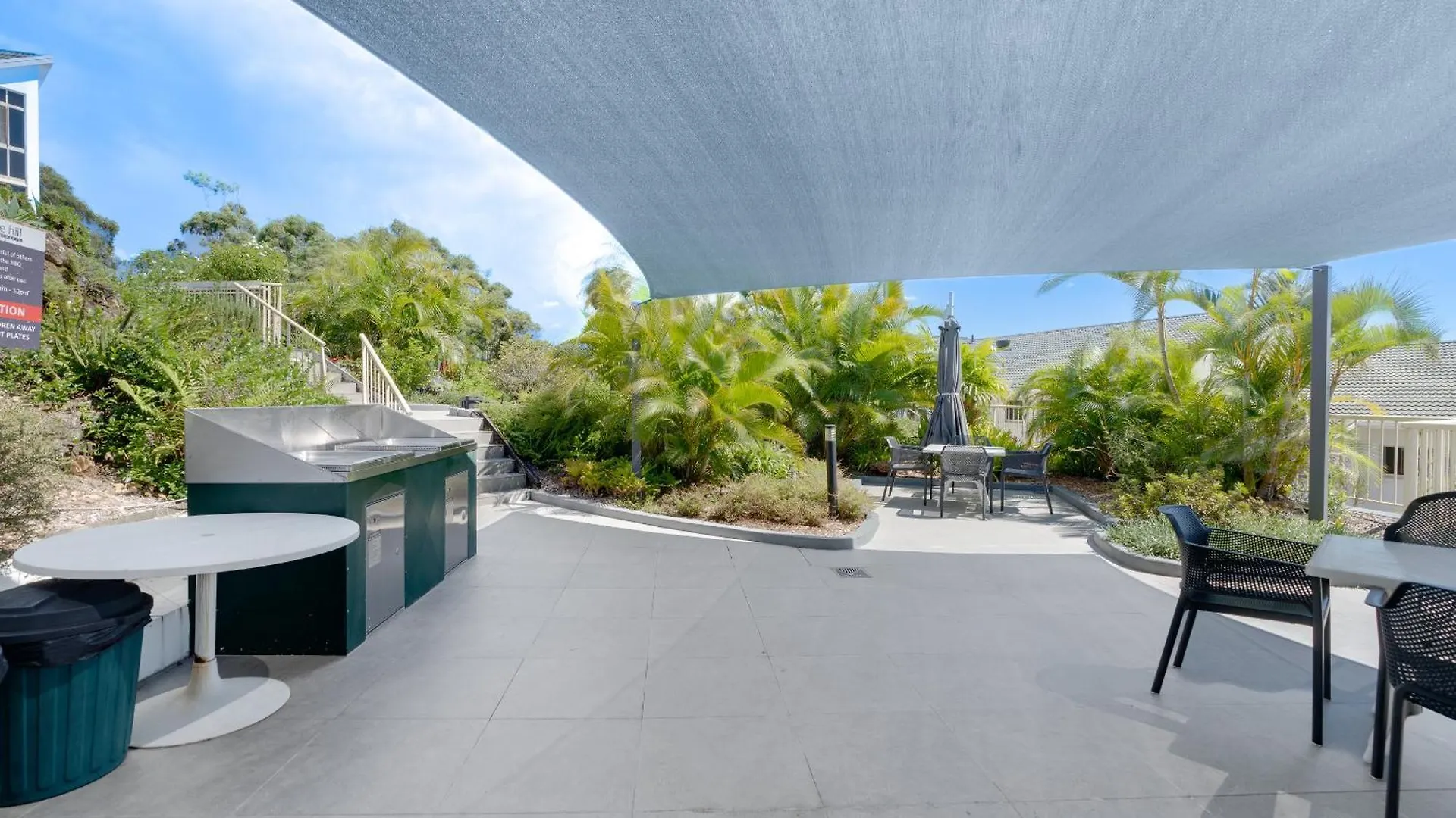 Appartamento Coastal Views Await - Luxurious 2Br Retreat Gold Coast 0*,  Australia